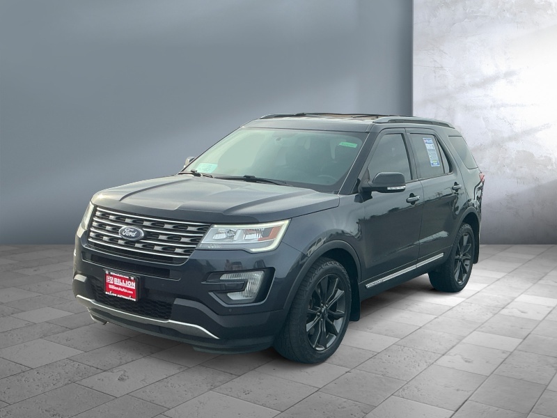  2017 Ford Explorer XLT AWD   