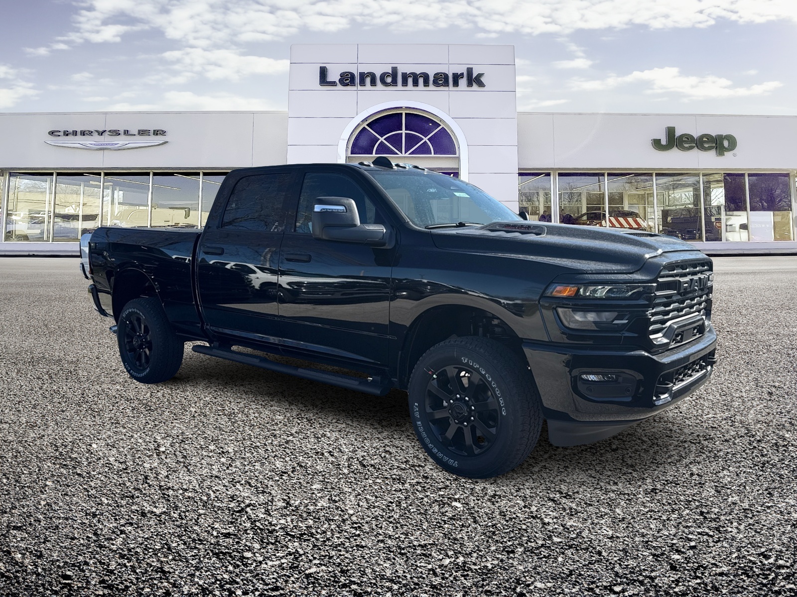 Diamond Black Crystal Pearlcoat 2026 RAM 2500 Black Express Crew Cab 4WD Pickup Truck Four-Wheel Drive Automatic